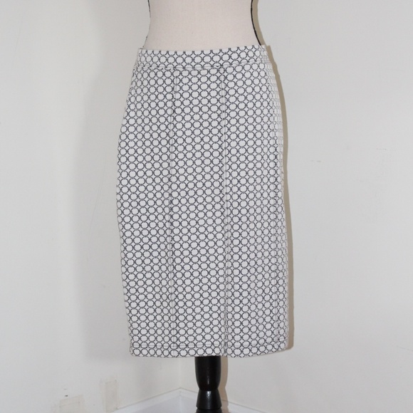 Maeve by Anthropologie,  Astoria Pencil  skirt with back zipper - Picture 4 of 12